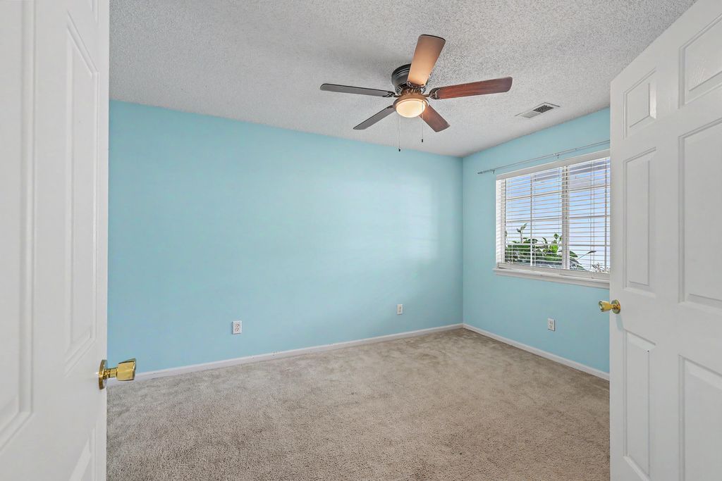 Image 21 of property listing at 181 Apache Drive, Summerville, SC 29483