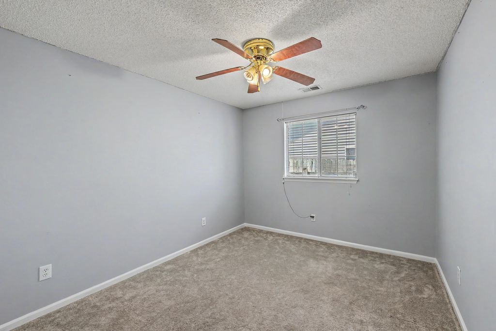 Image 24 of property listing at 181 Apache Drive, Summerville, SC 29483