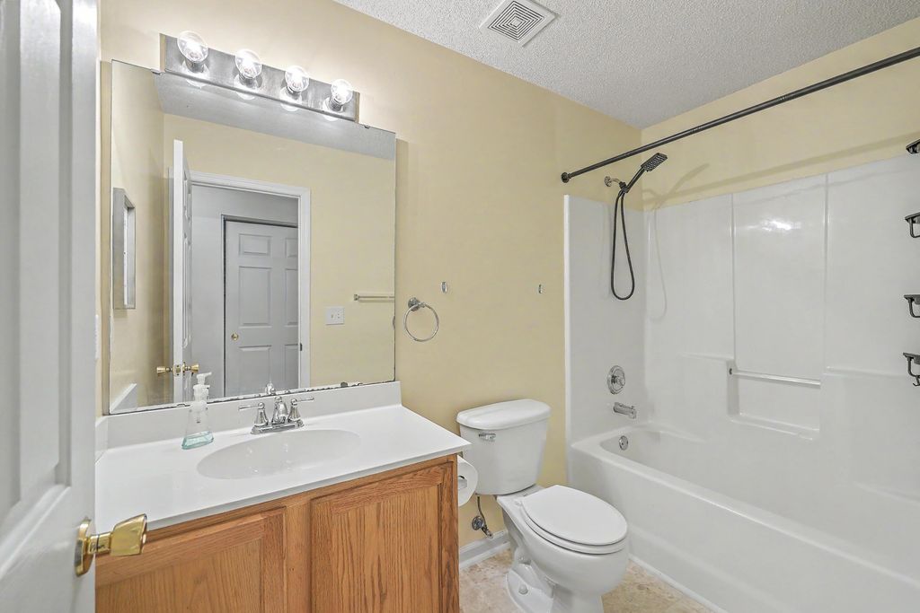 Image 26 of property listing at 181 Apache Drive, Summerville, SC 29483