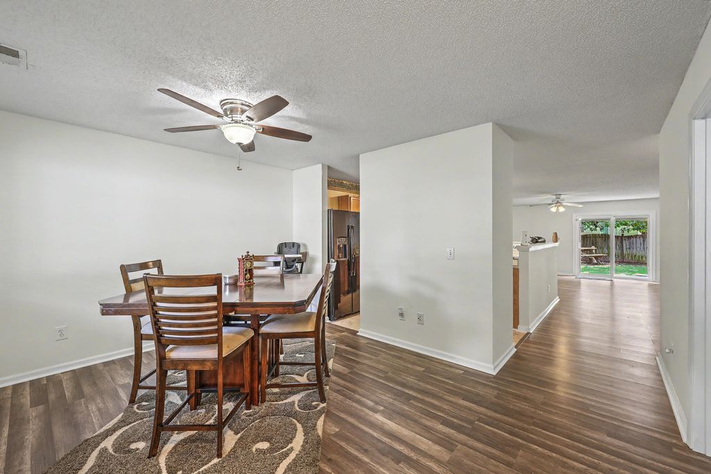 Image 5 of property listing at 181 Apache Drive, Summerville, SC 29483