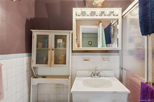 25 Neptune Boulevard 2T, Long Beach, NY 11561