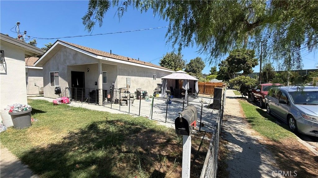2037 W Lincoln, Long Beach, CA 90810 — photo 2