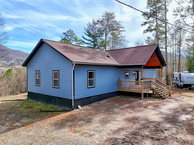 87 Mason Lane, Marble, NC 28905