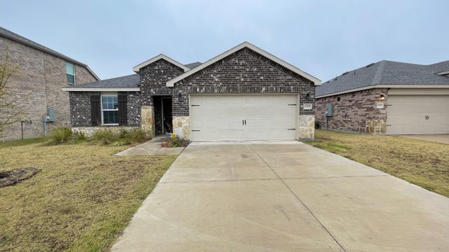 1315 Binfield Drive, Forney, TX 75126