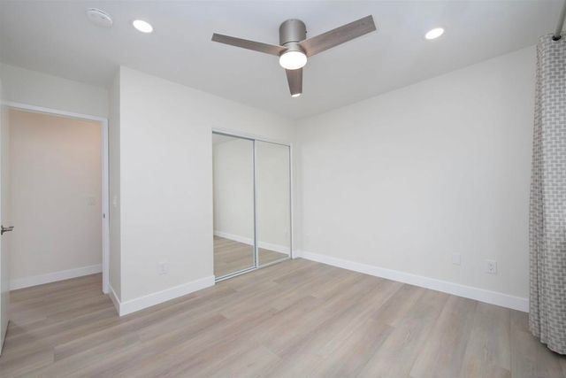 16450 Caminito Vecinos 106, San Diego, CA 92128