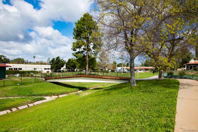 16450 Caminito Vecinos 106, San Diego, CA 92128