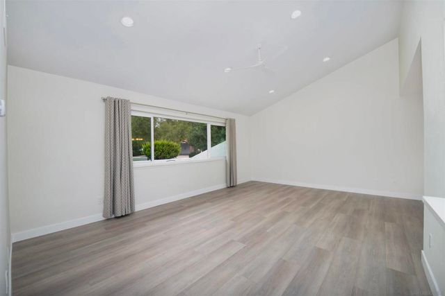 16450 Caminito Vecinos 106, San Diego, CA 92128