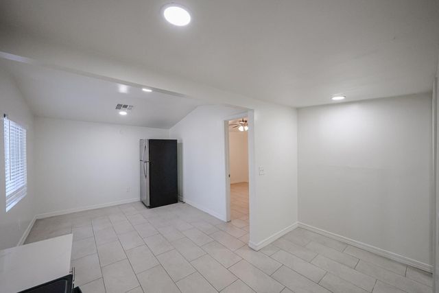 2721 E Willetta Street Apt C, Phoenix, AZ 85008