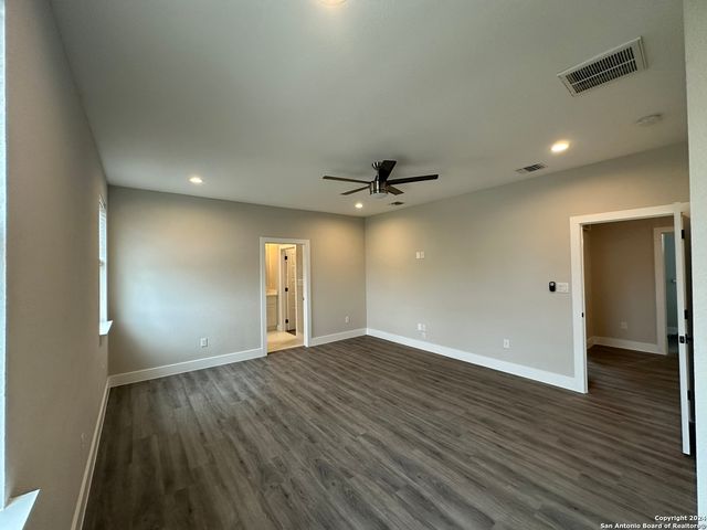 1618 W Lawndale Dr Unit 8, San Antonio, TX 78209
