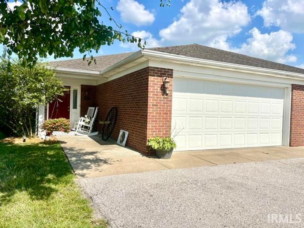 7447 Megan Brooke Lane, Evansville, IN 47725