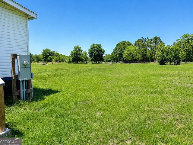 3968 Folks Circle, Blackshear, GA 31516