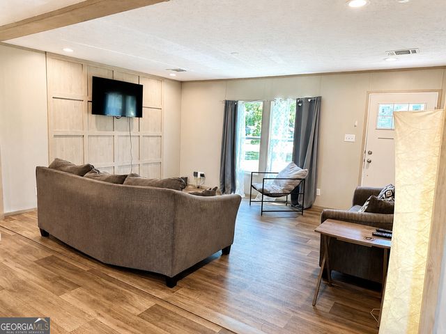 3968 Folks Circle, Blackshear, GA 31516