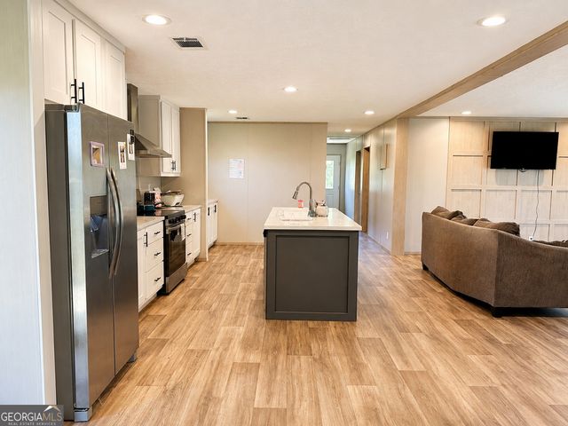 3968 Folks Circle, Blackshear, GA 31516