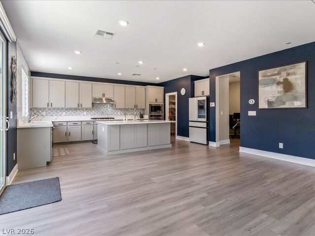 293 Cantiga Avenue, Las Vegas, NV 89183