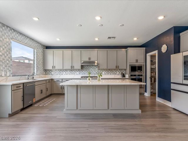 293 Cantiga Avenue, Las Vegas, NV 89183