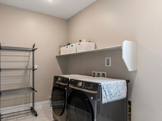 293 Cantiga Avenue, Las Vegas, NV 89183
