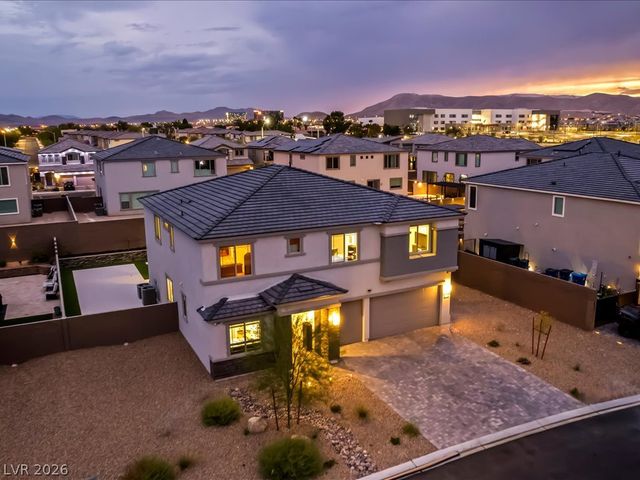 293 Cantiga Avenue, Las Vegas, NV 89183