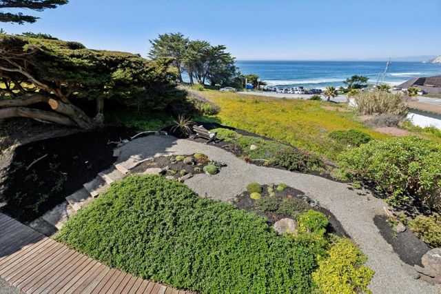 1198 Main Street, Montara, CA 94037