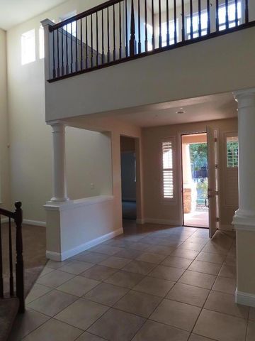 176 N Sierra Madre Street, Tracy, CA 95391