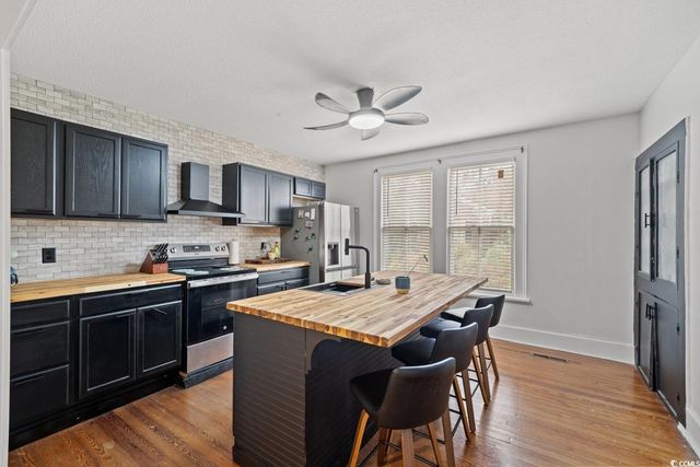 222 E Wine St., Mullins, SC 29574