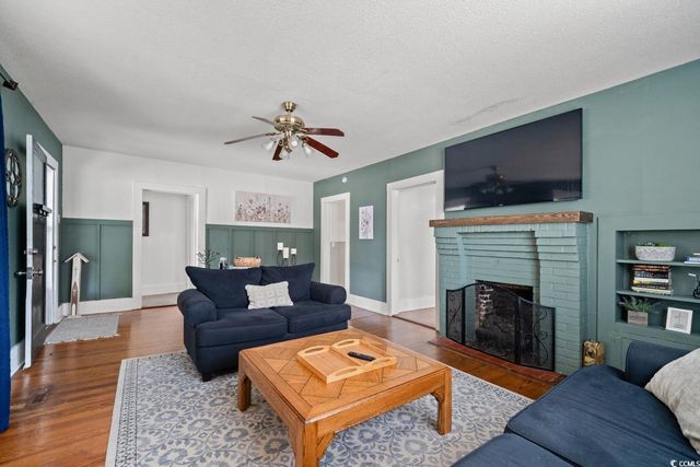 222 E Wine St., Mullins, SC 29574