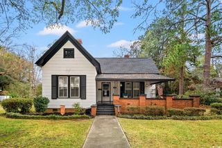 222 E Wine St., Mullins, SC 29574