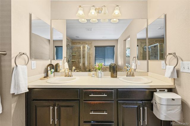 25503 E 5th Avenue, Aurora, CO 80018