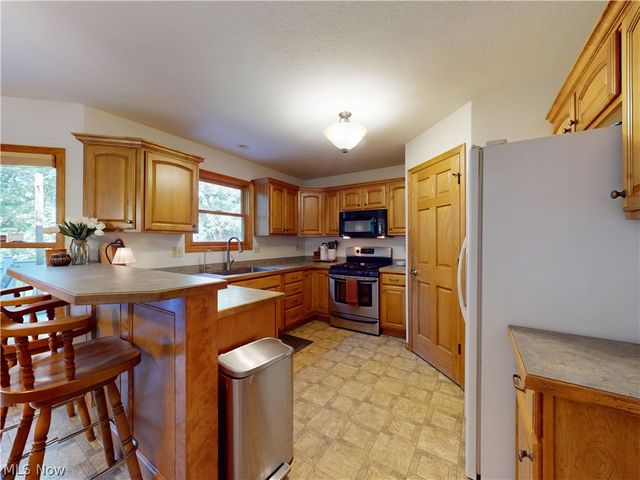 6248 Caribou Drive, Clinton, OH 44216