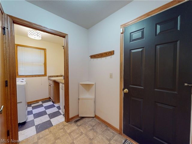 6248 Caribou Drive, Clinton, OH 44216