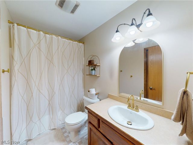 6248 Caribou Drive, Clinton, OH 44216
