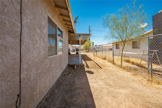 881 San Juan Circle, Bullhead City, AZ 86442