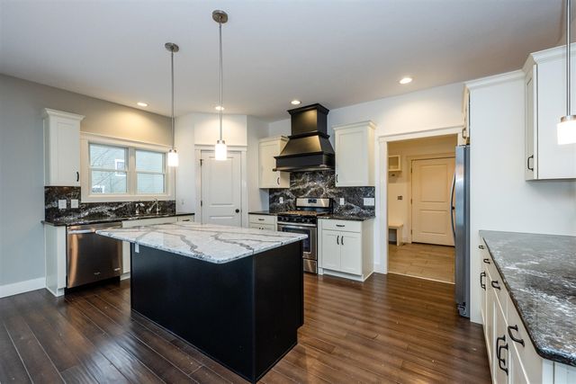 11087 Lake Shore Drive, Berrien Springs, MI 49103