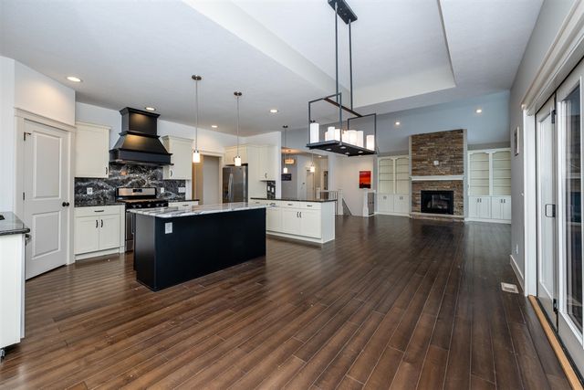 11087 Lake Shore Drive, Berrien Springs, MI 49103