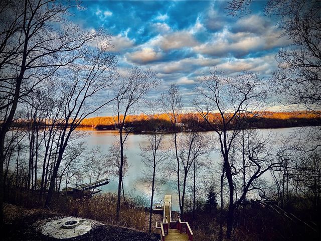 11087 Lake Shore Drive, Berrien Springs, MI 49103