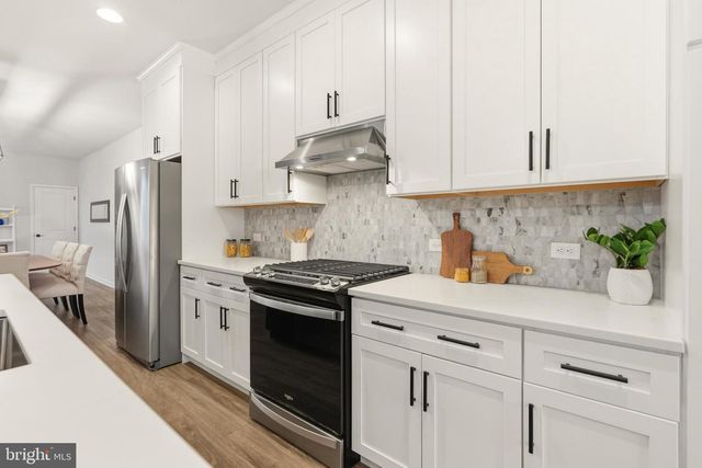 100 LOTUS LN, Malvern, PA 19355