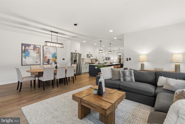 100 LOTUS LN, Malvern, PA 19355