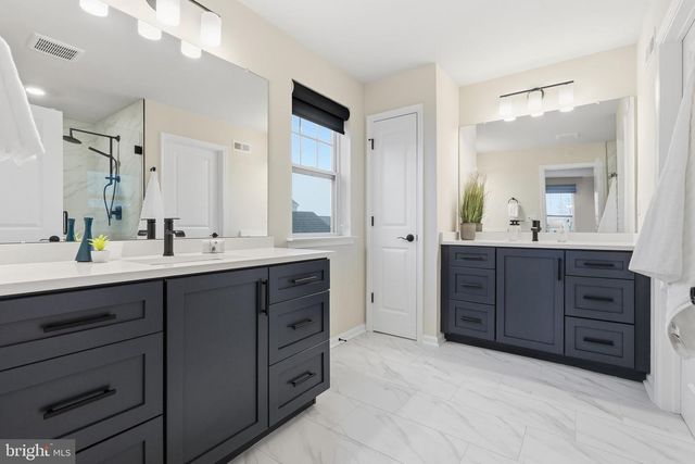 100 LOTUS LN, Malvern, PA 19355