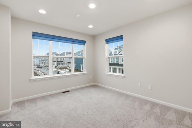 100 LOTUS LN, Malvern, PA 19355