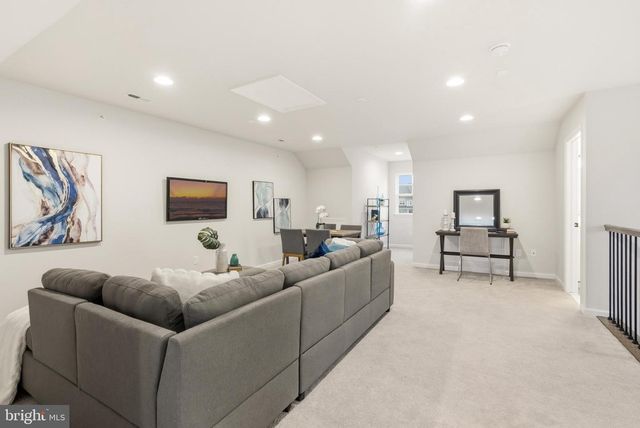 100 LOTUS LN, Malvern, PA 19355