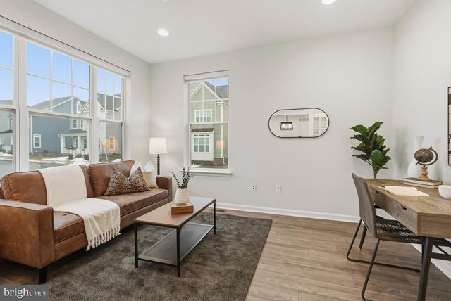 100 LOTUS LN, Malvern, PA 19355