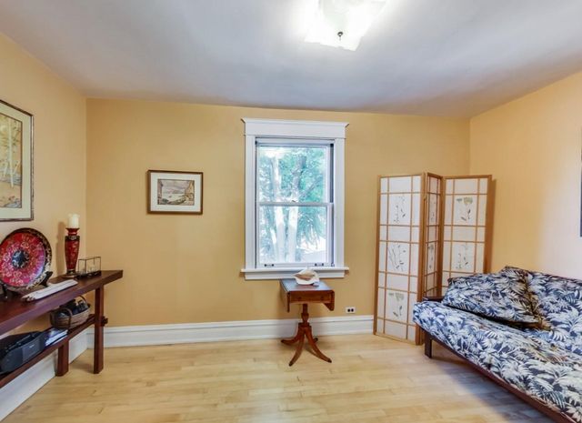 804 S Grove Avenue, Oak Park, IL 60304