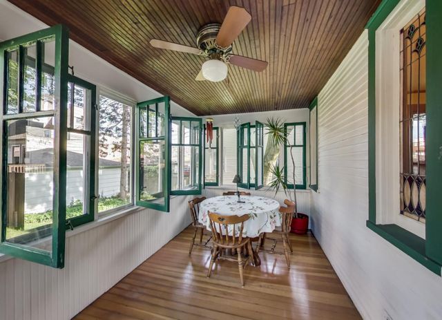 804 S Grove Avenue, Oak Park, IL 60304