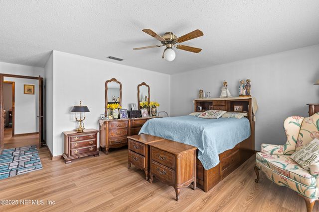 13049 LOBLOLLY Lane N, Jacksonville, FL 32246
