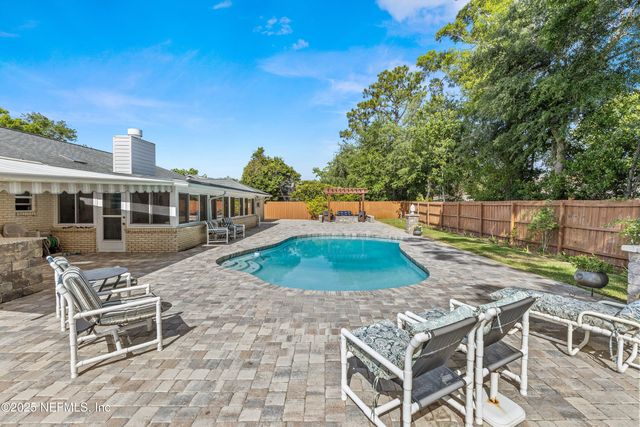 13049 LOBLOLLY Lane N, Jacksonville, FL 32246