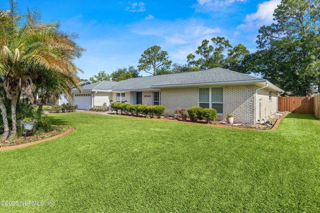 13049 LOBLOLLY Lane N, Jacksonville, FL 32246