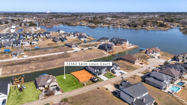12562 St Louis Court, Willis, TX 77318