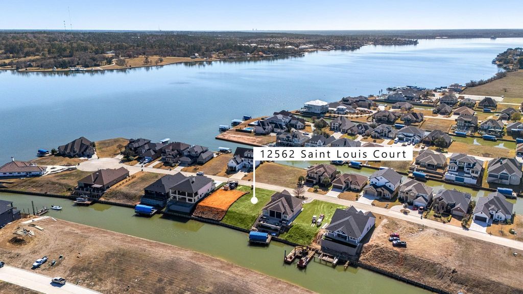 12562 St Louis Court, Willis, TX 77318