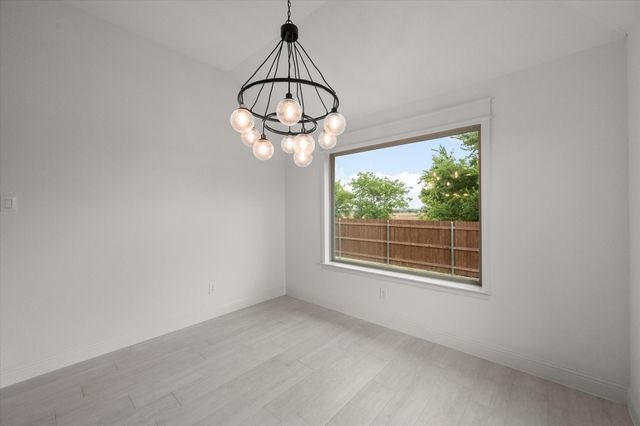 816 Tesslynn Avenue, Godley, TX 76044