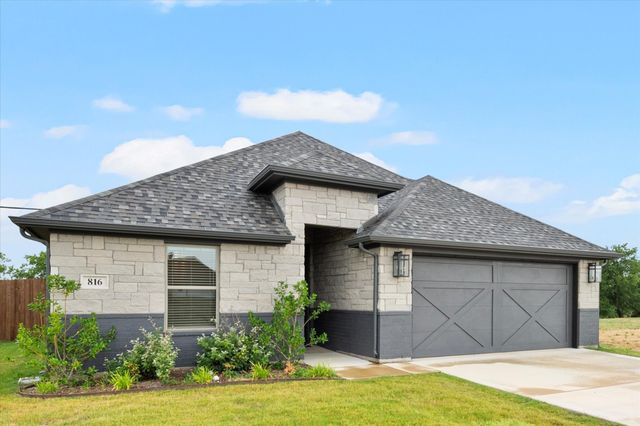 816 Tesslynn Avenue, Godley, TX 76044