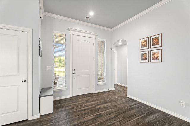 9131 Oak Tree Circle, Edmond, OK 73025